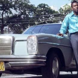 Impresionante: la colección de autos que Pelé dejó a sus herederos