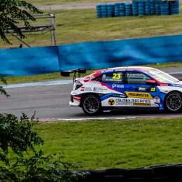 Doblete de Nacho Montenegro en el TCR South America en Rosario