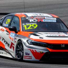 Néstor Girolami, puesto 3 en las prácticas del TCR World Tour en Portimao