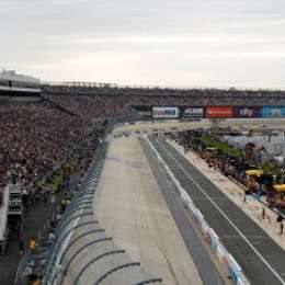 NASCAR: la final se postergó para el lunes