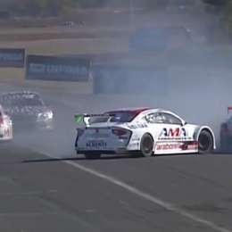 Top Race Series: ¡Momento de tensión en la final! Roce y despiste en plena recta principal