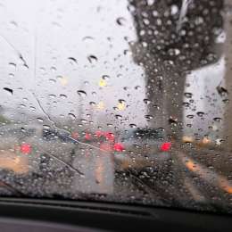 Precaución: tips para tener en cuenta a la hora de manejar con lluvia