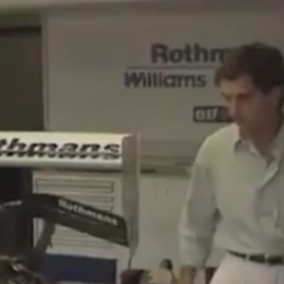 VIDEO INÉDITO: Ayrton Senna llegando a los boxes de Imola en 1994