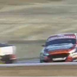 TN: Chapur y Risatti terminaron fuera de pista en la serie 1 de Comodoro