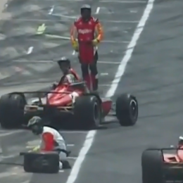 Indy500: ingresó a boxes, se confundió de equipo y casi atropella a un mecánico