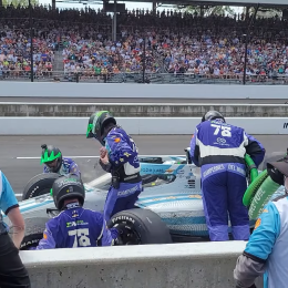 El seguimiento de las 500 Millas de Indianápolis desde los boxes