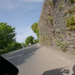 VIDEO: impresionante onboard, arriesgando la vida a más de 300 km/h en la Isla de Man