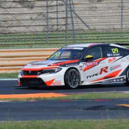 WTCR: “Bebu” Girolami, top 10 en el segundo test de Vallelunga