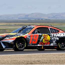 NASCAR: Martín Truex Jr se llevó la victoria en Sonoma