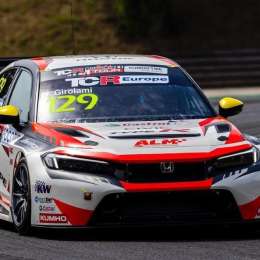 WTCR: “Bebu” Girolami terminó dentro del top 5 en Hungría
