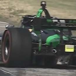 IndyCar: ¡Al límite! Canapino de costado en el Warm Up de Road America