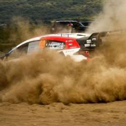 Rovanpera le sacó provecho a la lluvia y se acercó a Ogier en el Rally Safari