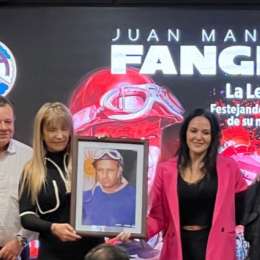 VIDEO: Homenaje a Fangio: el arte de Fuel Art en la AAV