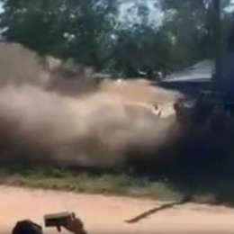 ¡Al borde de la tragedia! Se despistó, embistió a un espectador y tiró una columna