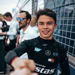 Nyck De Vries podría ser compañero de un piloto argentino en 2024