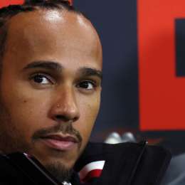 F1: Hamilton: "Si estuviera en el auto de Checo, las cosas serían diferentes para Max"