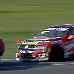 TC Pick Up: insólito golpe entre Jakos y Mazzacane en plena recta del Mouras