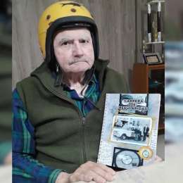 Ellos corren: el piloto tiene 80 años, el copiloto 85