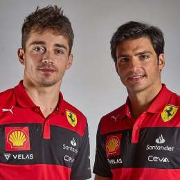 F1: Leclerc y Sainz, con cascos especiales para el Gran Premio de Italia