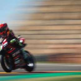 WSBK: Álvaro Bautista y una contundente victoria en la carrera 2 en Aragón