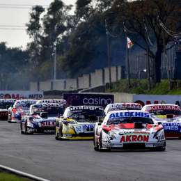 La CAF citó a un piloto de TC