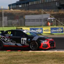 TCR Italy: Franco Girolami hizo podio en la carrera sabatina en Vallelunga