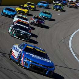 NASCAR: Larson ganó en Las Vegas y se mete entre los 4 finalistas