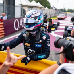 La reacción de Colapinto en redes sociales al confirmarse su futuro en Fórmula 2