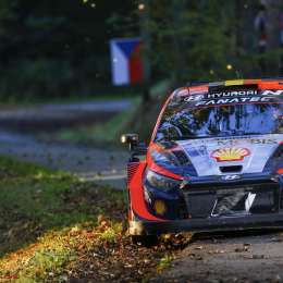 WRC: Neuville se llevó el shakedown del Rally de Europa Central