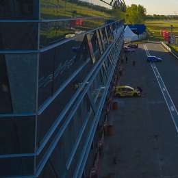 Turismo Pista: comenzó la acción de la carrera de los 300 Pilotos en La Plata