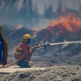 El piloto argentino que colaboró para luchar contra los incendios en Mendoza