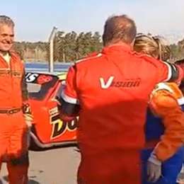 El Pato Di Palma casó a una pareja luego de girar en un autódromo