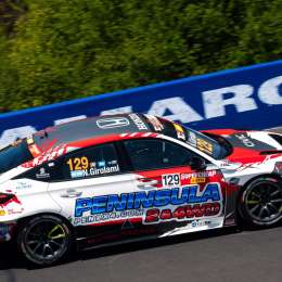 TCR World Tour: podio para Girolami y victoria sudamericana en la primera en Bathurst
