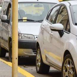 Así se realizan denuncias por autos mal estacionados en CABA