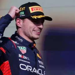 ¡No frena nunca! Verstappen está de vacaciones pero no se aleja del automovilismo