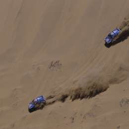 Dakar: el terrible mano a mano entre Sainz y Al-Attiyah en pleno desierto