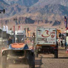 Dakar 2024: ¡Un clásico! El particular camión que ingresó al campamento de Al-Ula