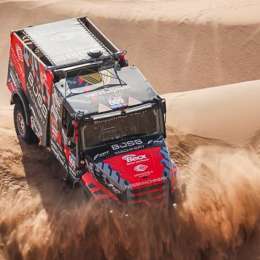 Dakar 2024: Van Kasteren dominó en Camiones tras una aguerrida lucha con Loprais