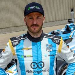 IndyCar: Canapino mostró la nueva indumentaria del Juncos Hollinger Racing para 2024