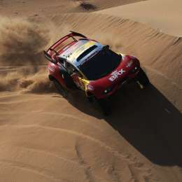 Dakar 2024: Loeb conquistó la Etapa 7 y Sainz continúa dominando la general en Autos