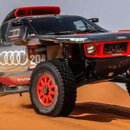 ¡La revolución! Así es el Audi RS Q e-tron con el que Sainz lidera el Dakar 2024