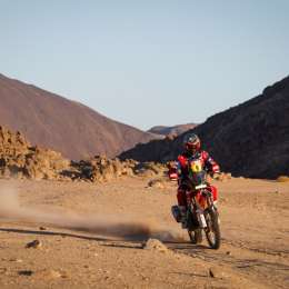 Dakar 2024: Brabec es el nuevo campeón en la categoría motos. Kevin ganó la última etapa y Luciano Benavides llegó 3º