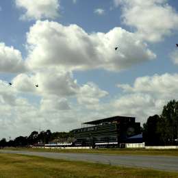 Arrancó el automovilismo: ¿Cuánto salió correr en el Mouras?