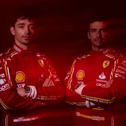 F1: Ferrari mostró el diseño de los buzos antiflamas de Leclerc y Sainz Jr.