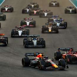 F1: ¿Por qué el calendario empieza un sábado?