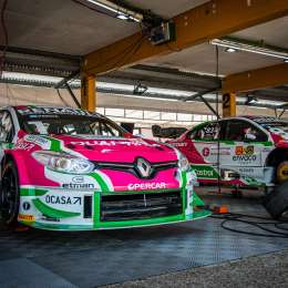 TC2000: Leo Pernía empezó veloz en Concordia
