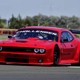 TC: ¡Exclusivo! El Dodge Challenger seguirá en pista y no se cambiará por el Charger