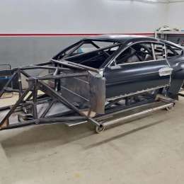 TC: Nicolás Bonelli recibió el Mustang en su taller