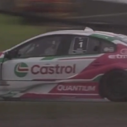 TC2000: ¡Golpe de escena! Leonel Pernía venía segundo y se despistó en la horquilla