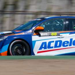 TCR South America: Caca Bueno apuntó contra Montenegro tras el accidente en Interlagos